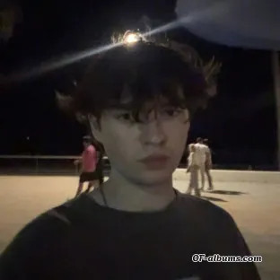 Image #4 of accountanttwink