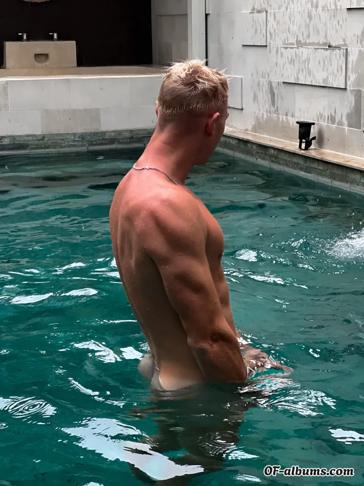 Image #1 of alex_bloom22