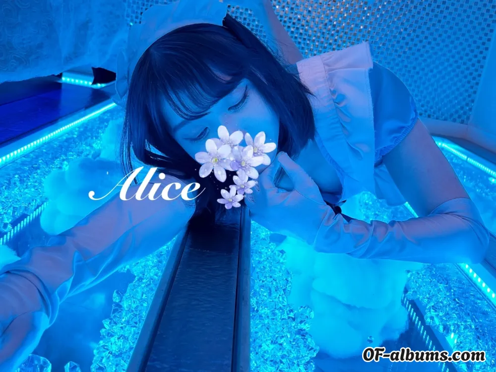Image #2 of alice_monthly_fans