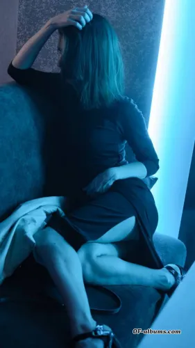 Image #3 of alisiaklark