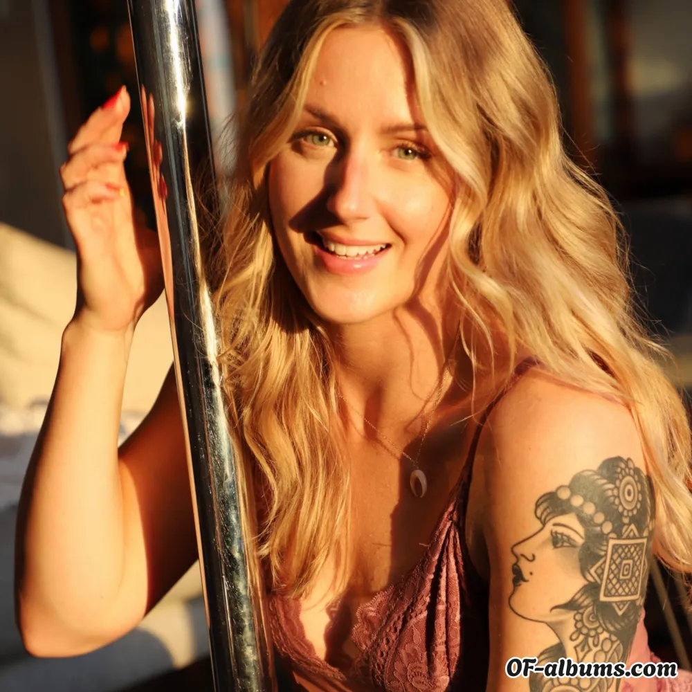 Image #1 of alixxlust