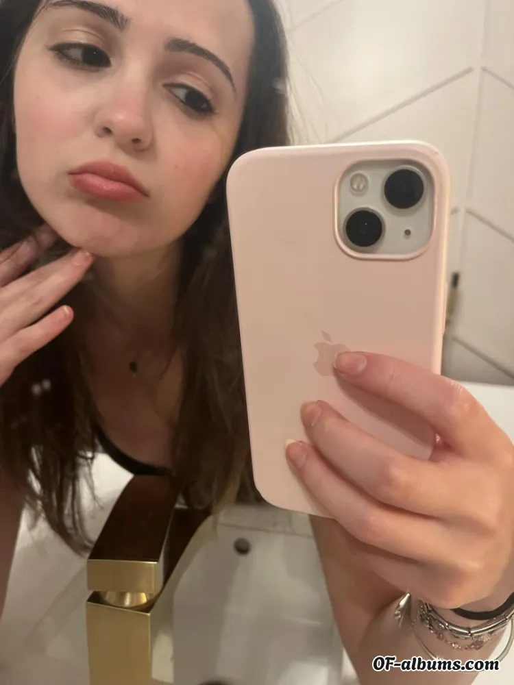 Image #1 of amanda22