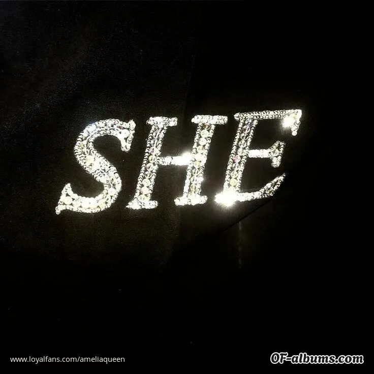 Image #2 of ameliaqueen