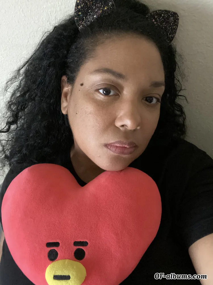 Image #2 of angiegrace_la