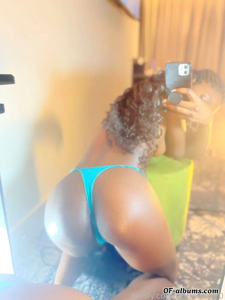 Image #1 of aprilrae420