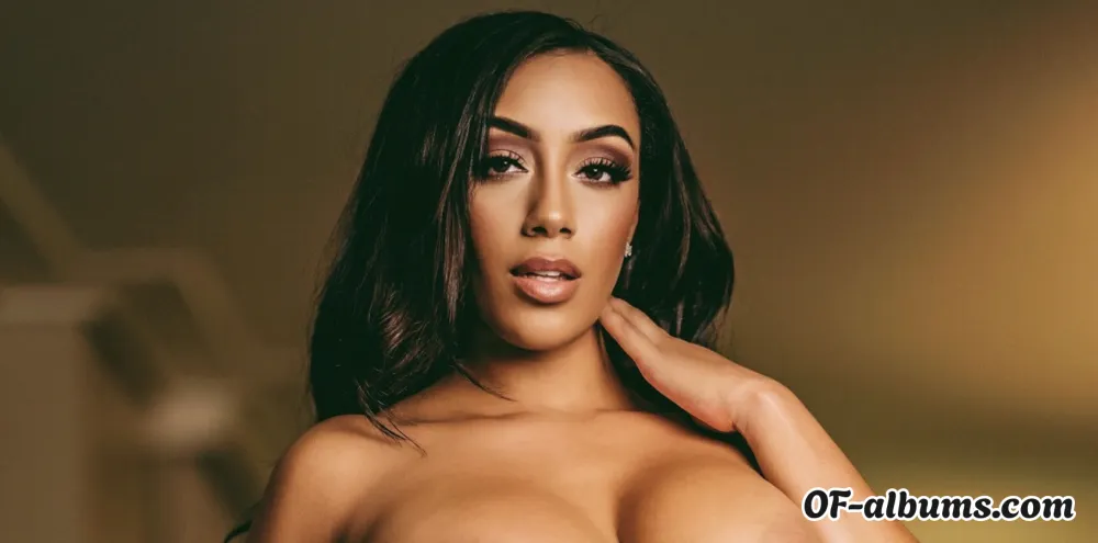 Image #1 of arianagrayfree