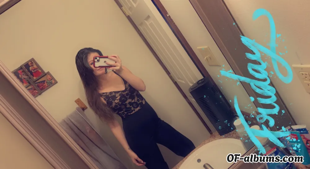 Image #2 of ashley.hotwife