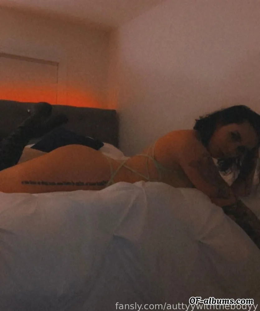 Image #2 of auttyywiththebodyy