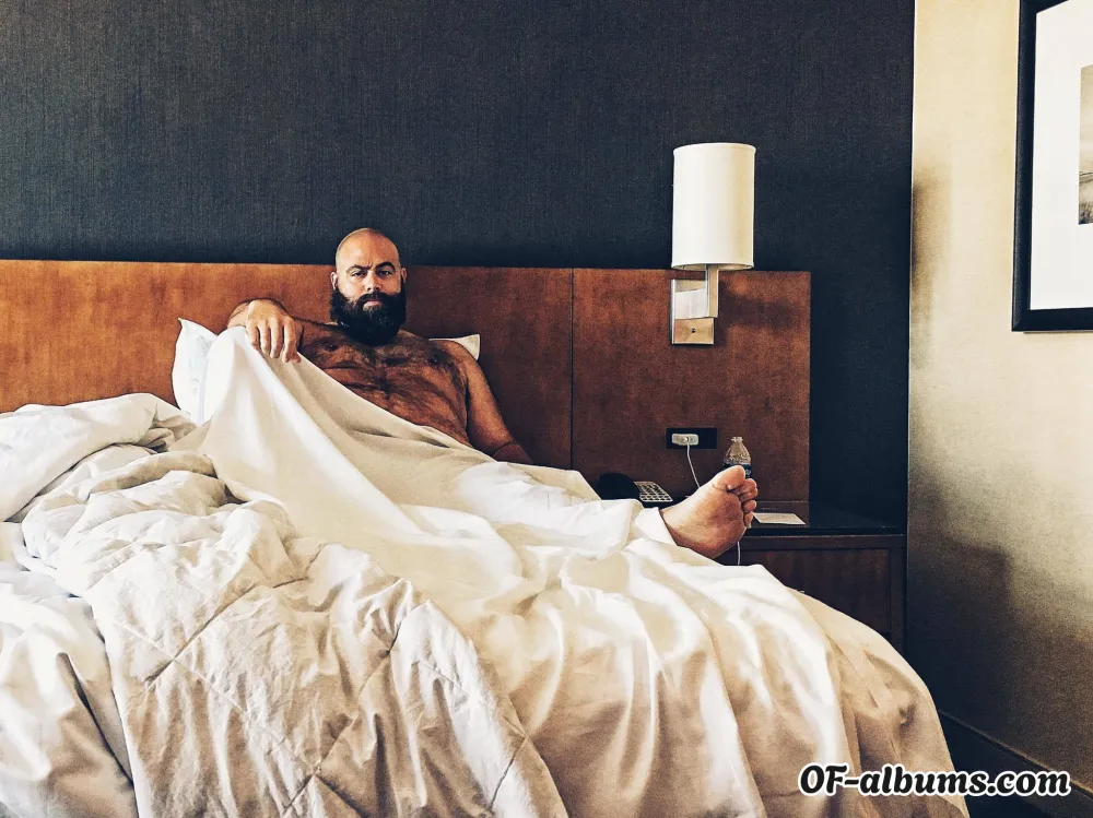 Image #3 of avitable