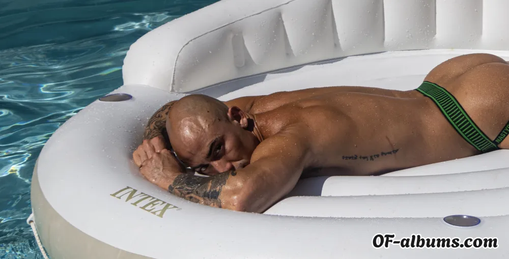 Image #2 of aykostaxxx