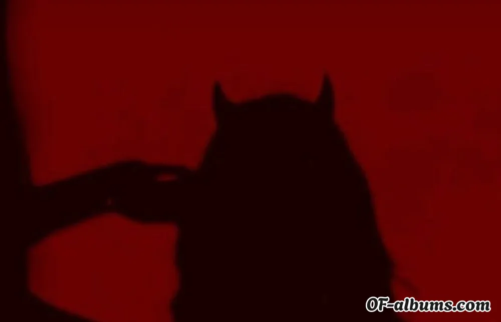 Image #2 of baaaadbitchhhh