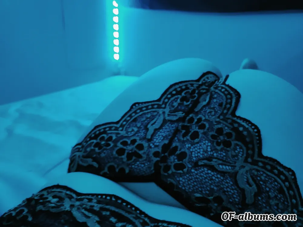 Image #2 of baddieb420