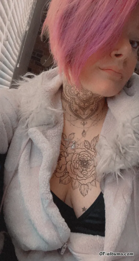 Image #3 of badmomma