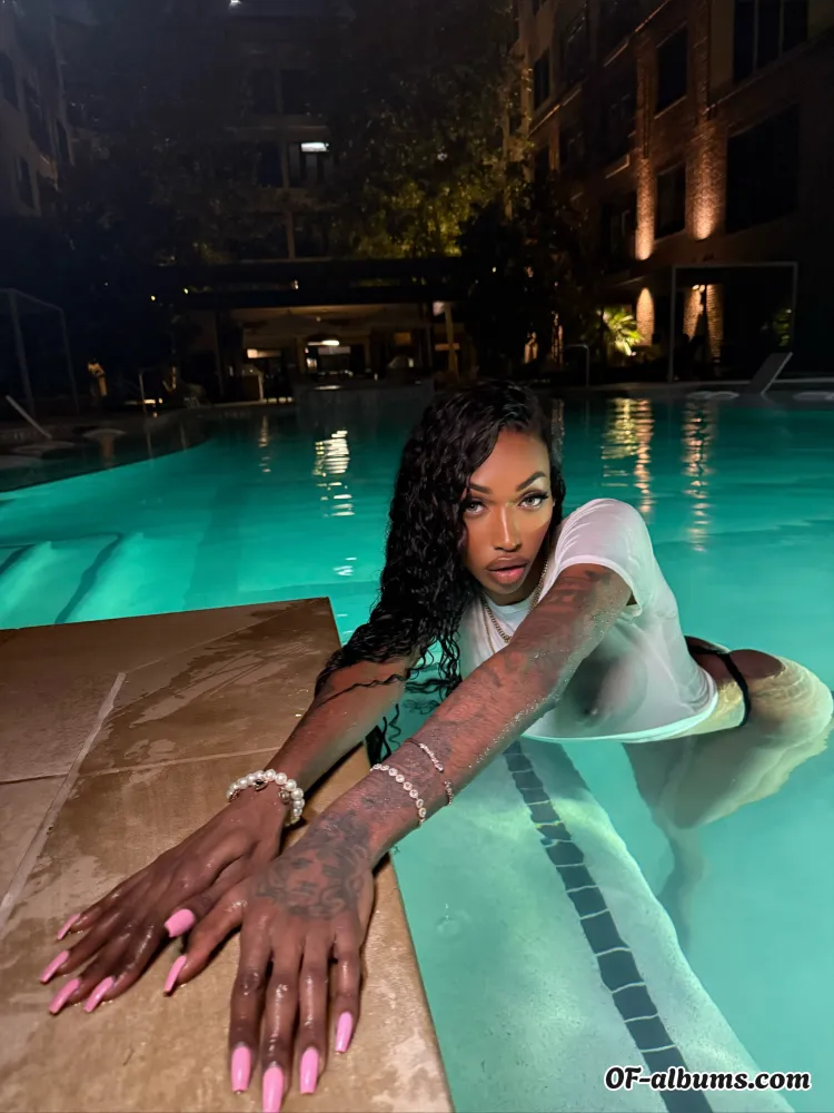 Image #2 of baggyaltiffxxx