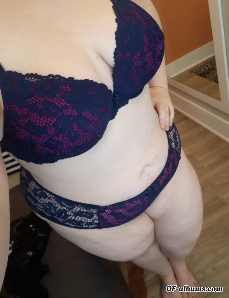 Image #1 of bbw-sarahrose555