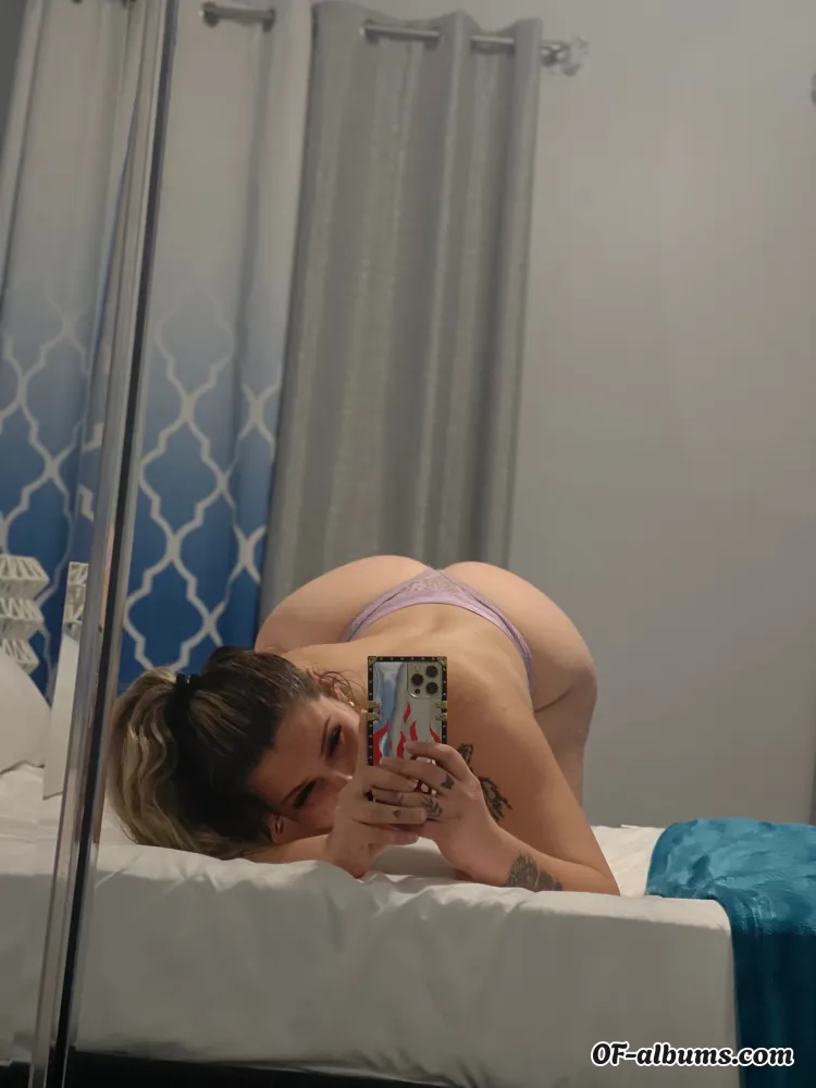 Image #1 of bexxxlove