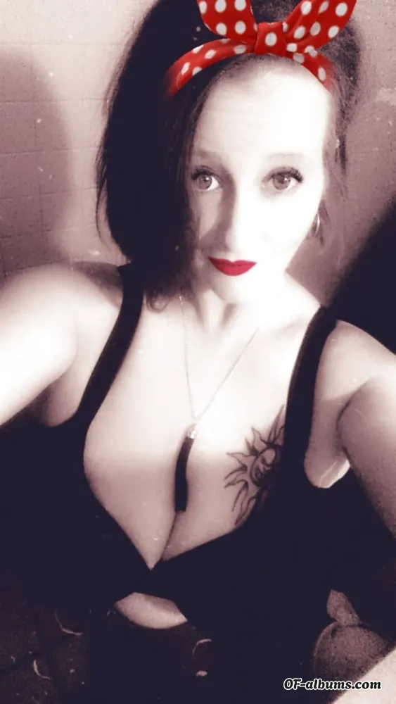 Image #3 of bigtittysexkitten4u