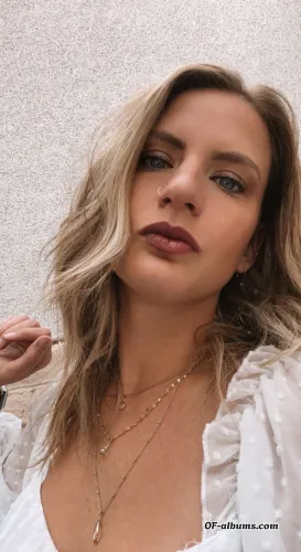 Image #3 of blondechariot