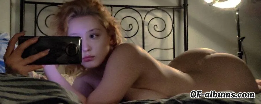 Image #2 of bored_maria