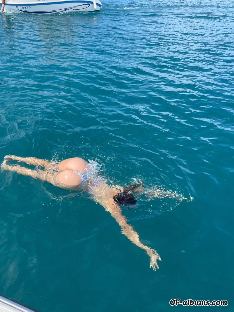 Image #8 of brattychloexo