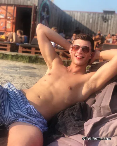 Image #3 of braxtonboydxxx