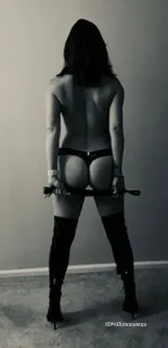 Image #1 of brunettedomme