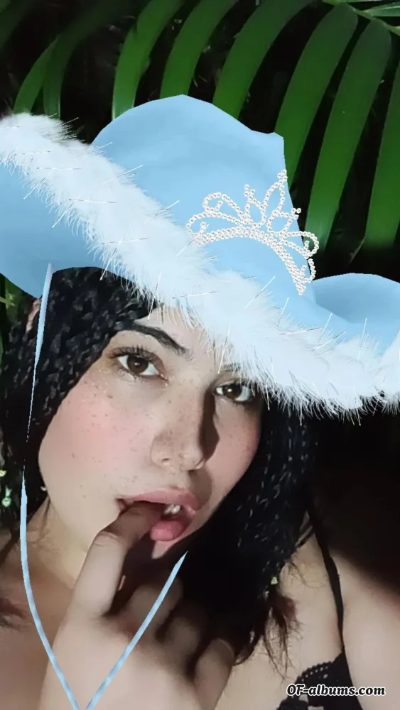 Image #1 of carol_07