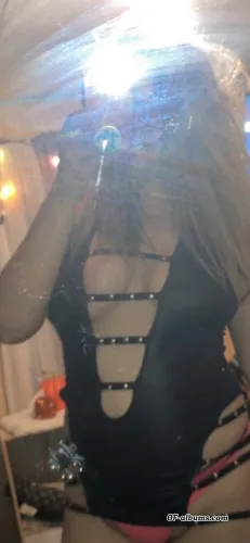 Image #3 of cassie94