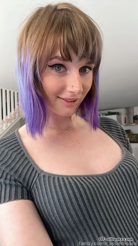 Image #7 of cassiemoans