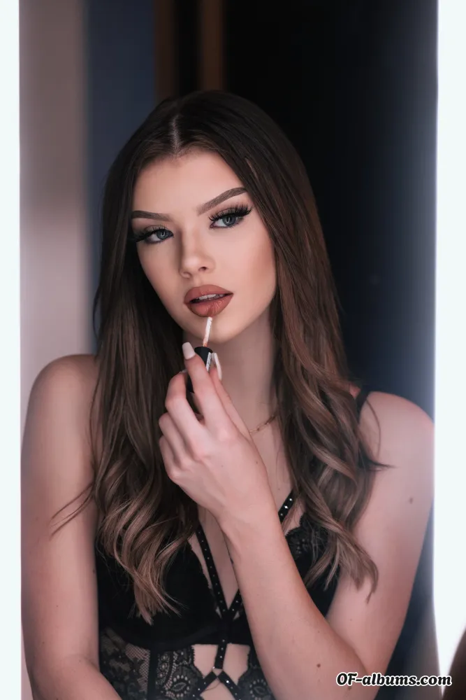 Image #1 of celinemelina