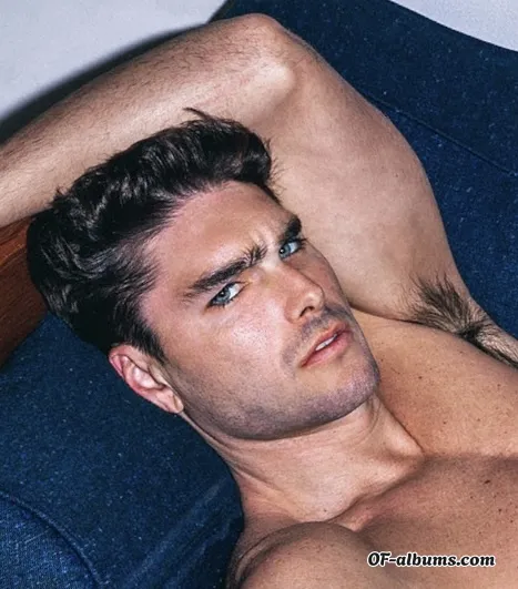 Image #5 of charliemm15