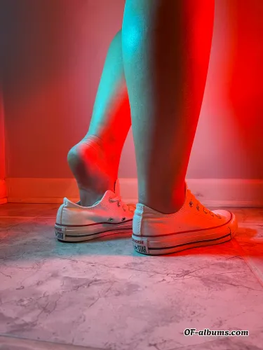 Image #3 of chloes_cutefeet
