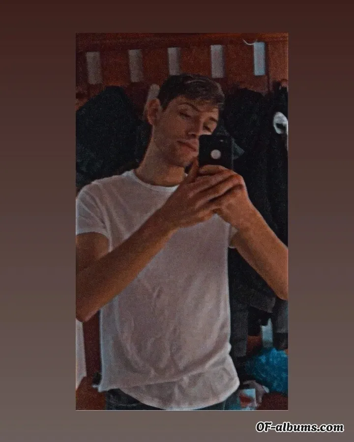 Image #1 of christiiiannn