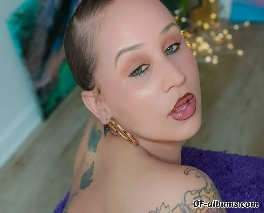 Image #9 of chunkytatted