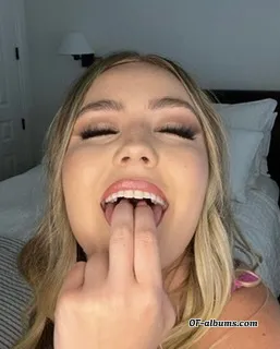 Image #3 of collegepussyy