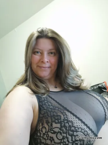 Image #3 of cougar_bbw