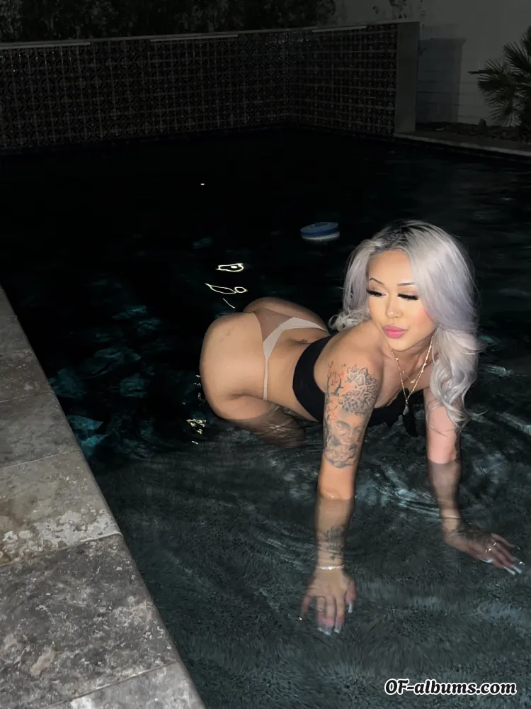 Image #6 of creamycoconutxxx