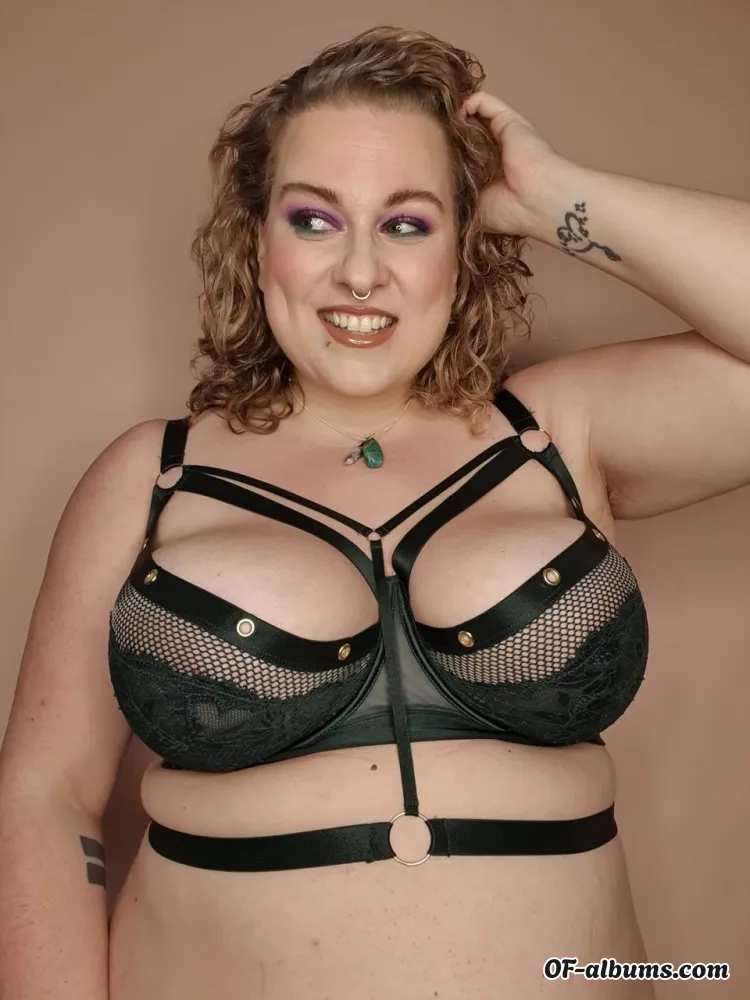 Image #3 of curls_andcurves