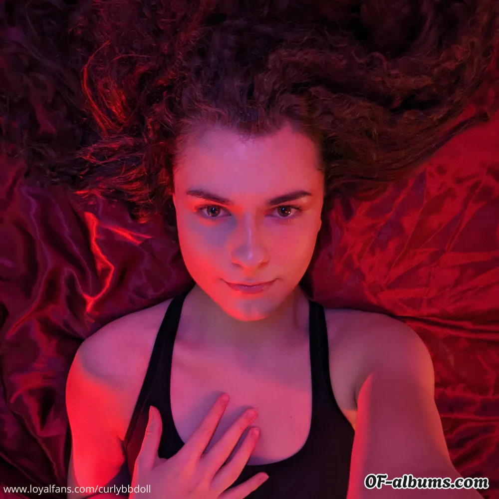 Image #4 of curlybbdoll