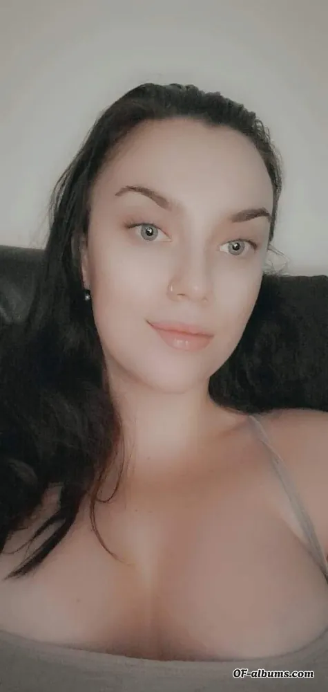 Image #1 of daddysbabygirl2105