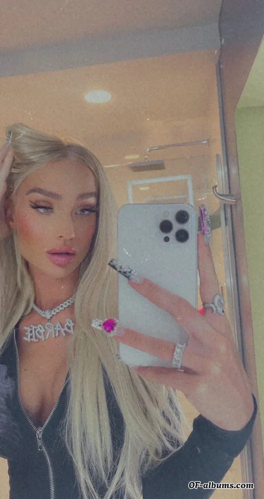 Image #1 of damagedbarbie