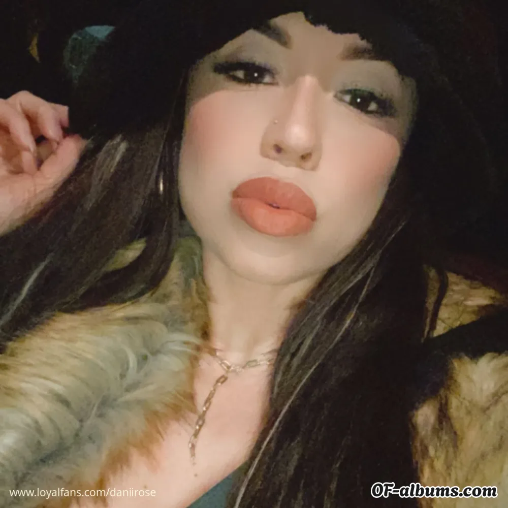 Image #2 of daniirose