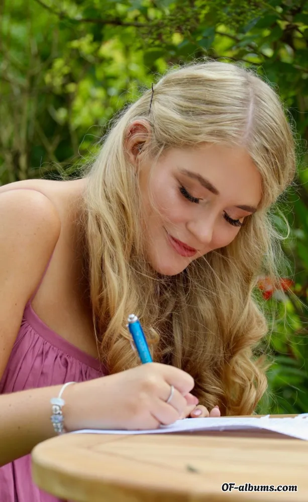 Image #1 of dhallxox