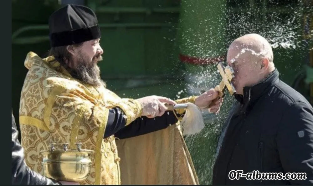 Image #2 of divinedeitycin