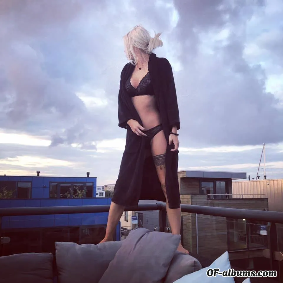 Image #1 of divinereinejulie