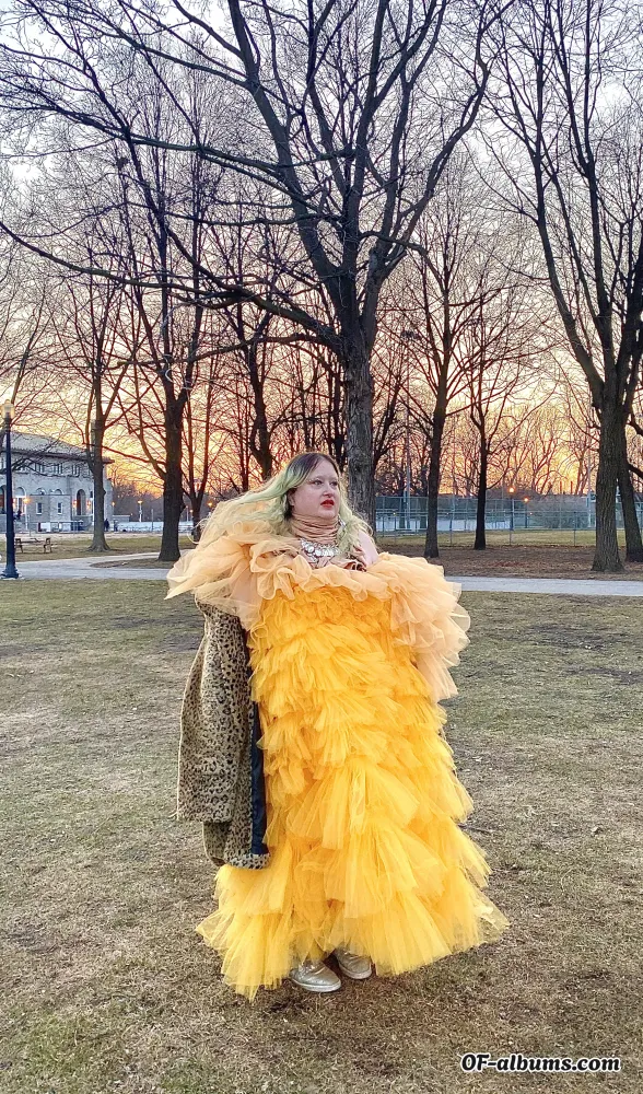 Image #2 of emiliafart