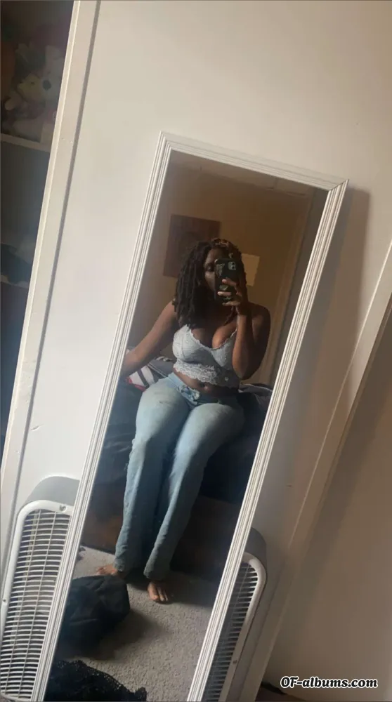 Image #1 of emmybunz