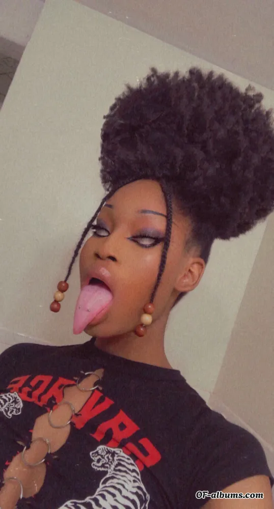 Image #1 of emoblkgirl