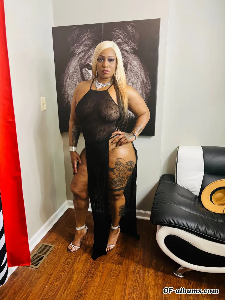 Image #1 of empresscarmelita