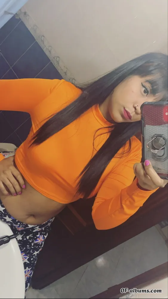 Image #1 of estefania9